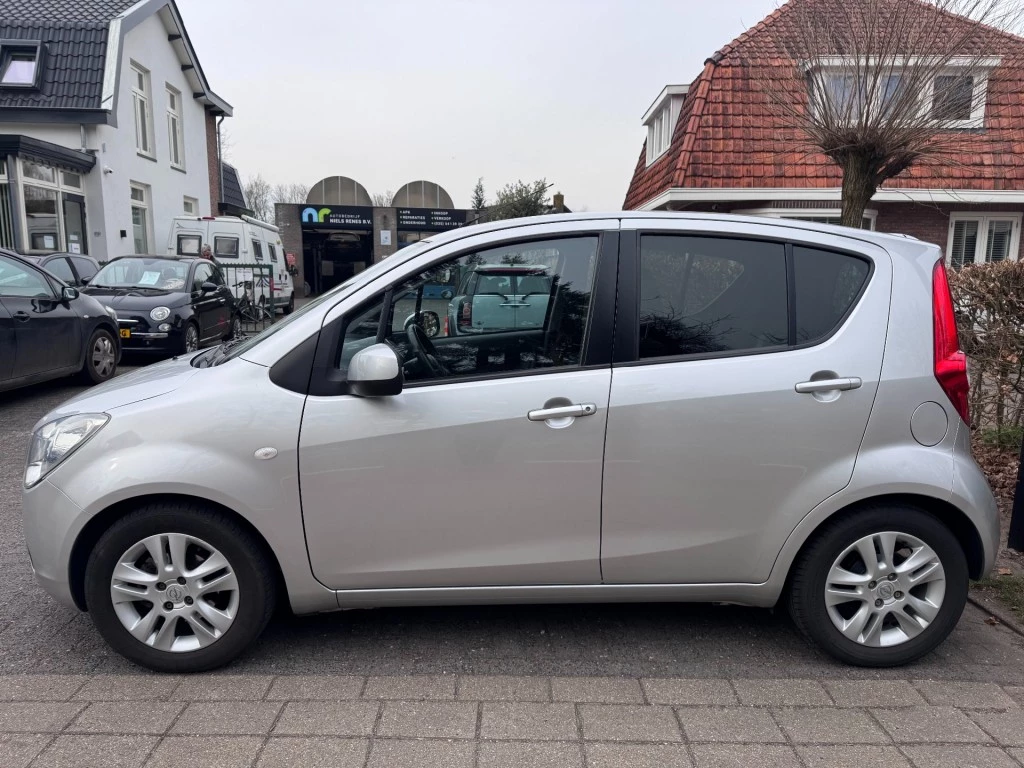 Hoofdafbeelding Opel Agila