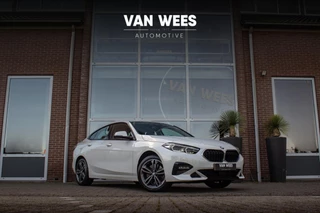 BMW 2-serie Gran Coupé 220i Business Edition Sport Line | 1e eigenaar | NL auto | BTW auto | Sportstuur | Adaptive LED | Sportstoelen | DAB | Navigatie | PDC | Cruise control