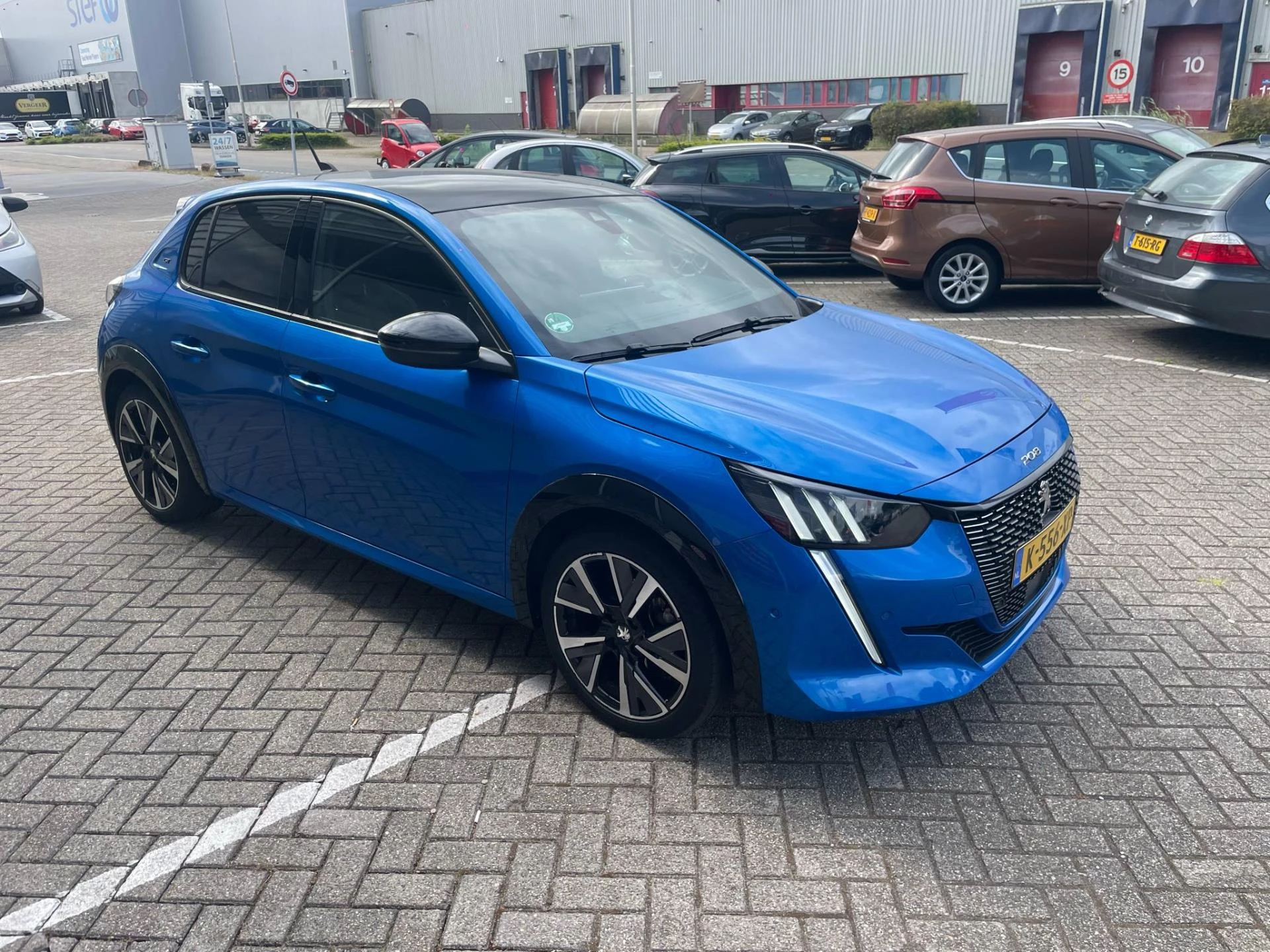 Hoofdafbeelding Peugeot 208
