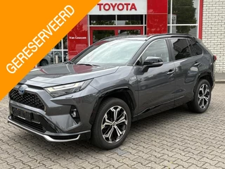 Toyota RAV4 2.5 PLUG-IN HYBRID AWD BI-TONE STOEL/STUUR/VOORRUITVERW 360° CAMERA NAVI TREKHAAK PARK-SENSOREN BLIND-SPOT