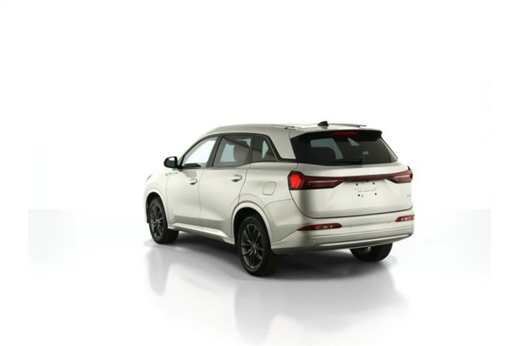 Hoofdafbeelding DFSK E5 PHEV
