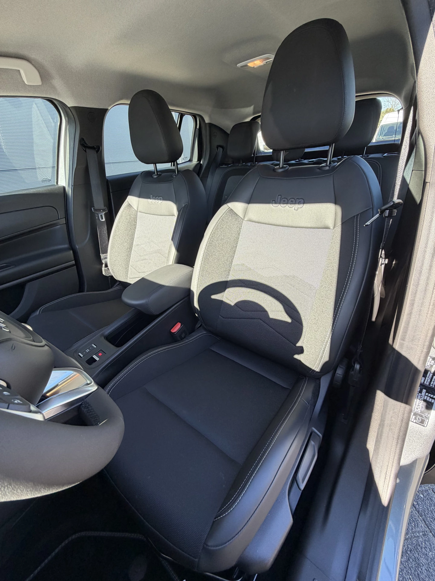 Hoofdafbeelding Jeep Avenger