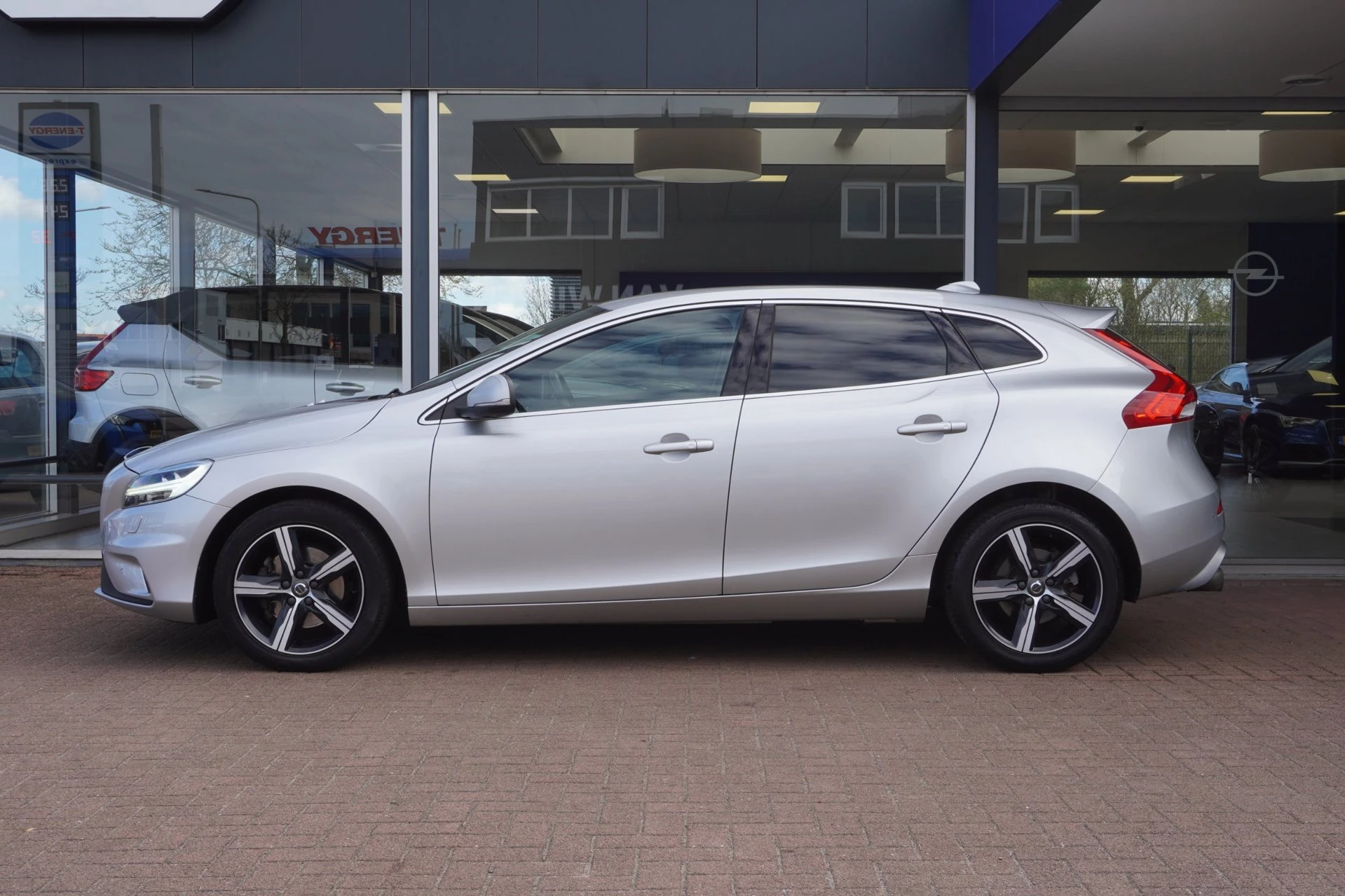 Hoofdafbeelding Volvo V40