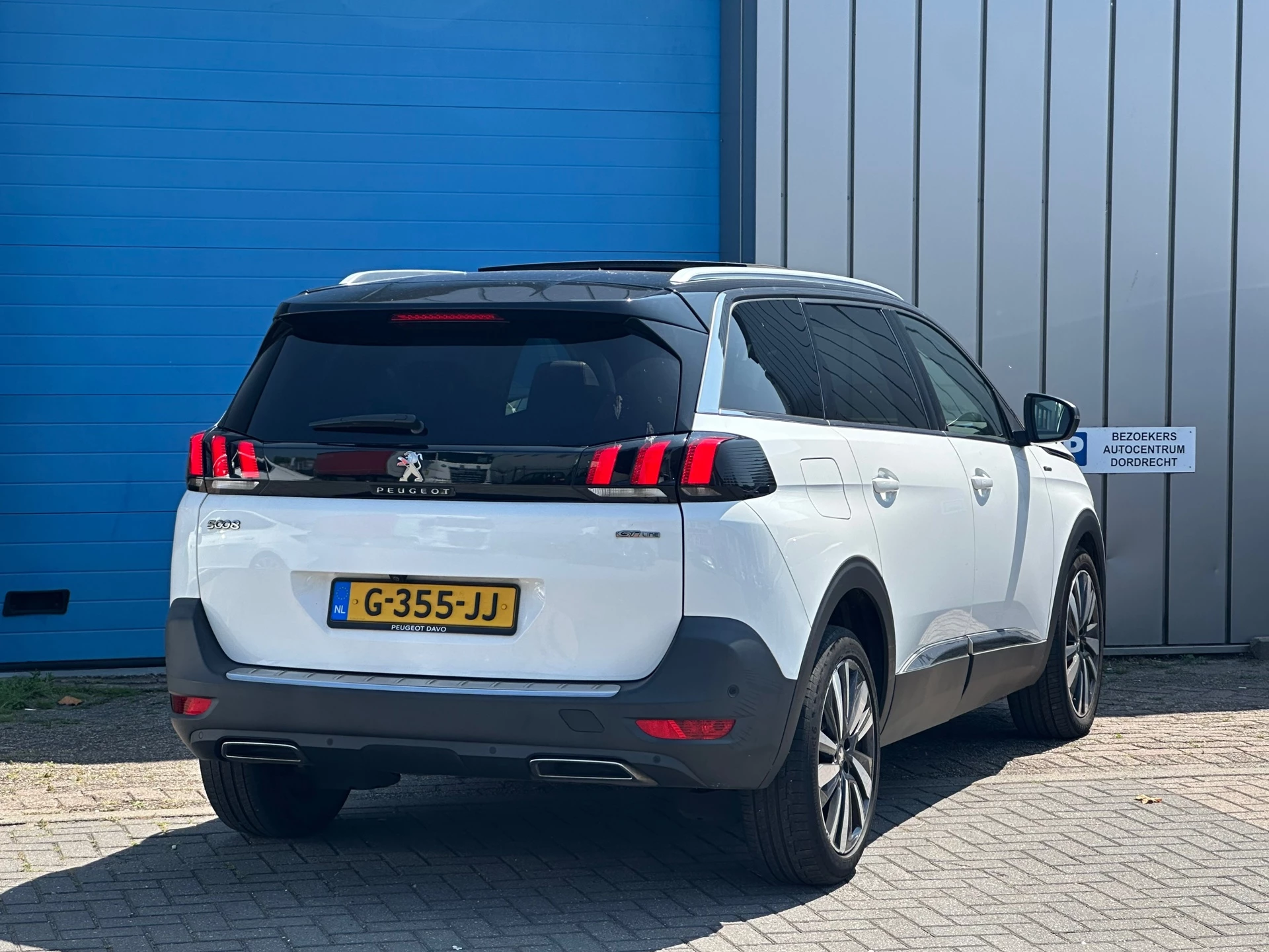 Hoofdafbeelding Peugeot 5008