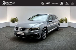 Hoofdafbeelding Volkswagen Passat Volkswagen Passat Variant GTE 1.4 TSI 218pk DSG PHEV Business | SoH 100% | Panoramadak, Trekhaak Zwenkbaar, Park Assist |
