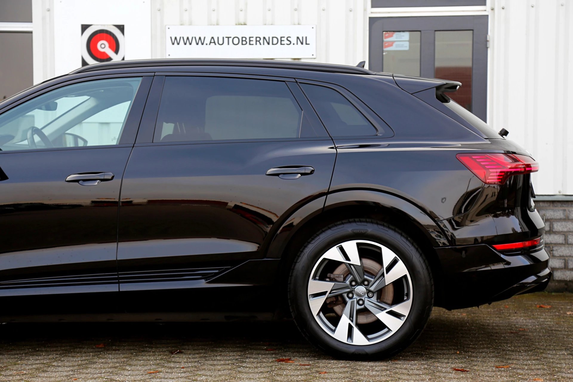 Hoofdafbeelding Audi e-tron