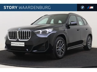 BMW X1 xDrive25e High Executive M Sport Automaat / Sportstoelen / Stoelverwarming / Adaptieve LED / M Adaptief onderstel / Parking Assistant / Widescreen Display