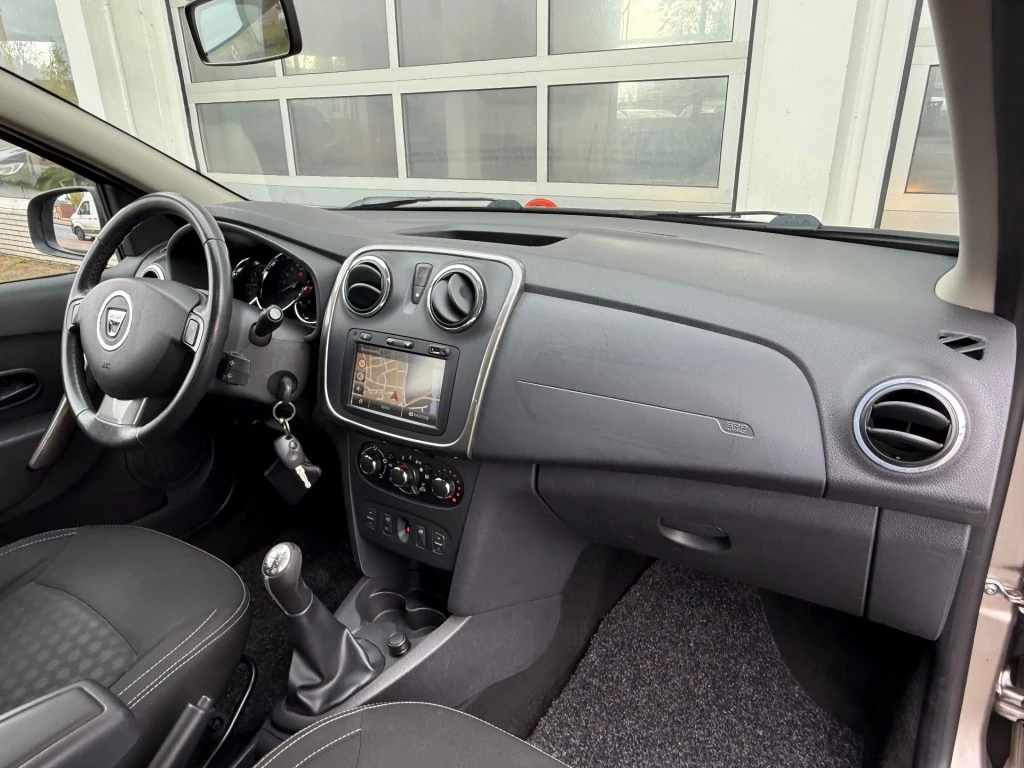 Hoofdafbeelding Dacia Logan