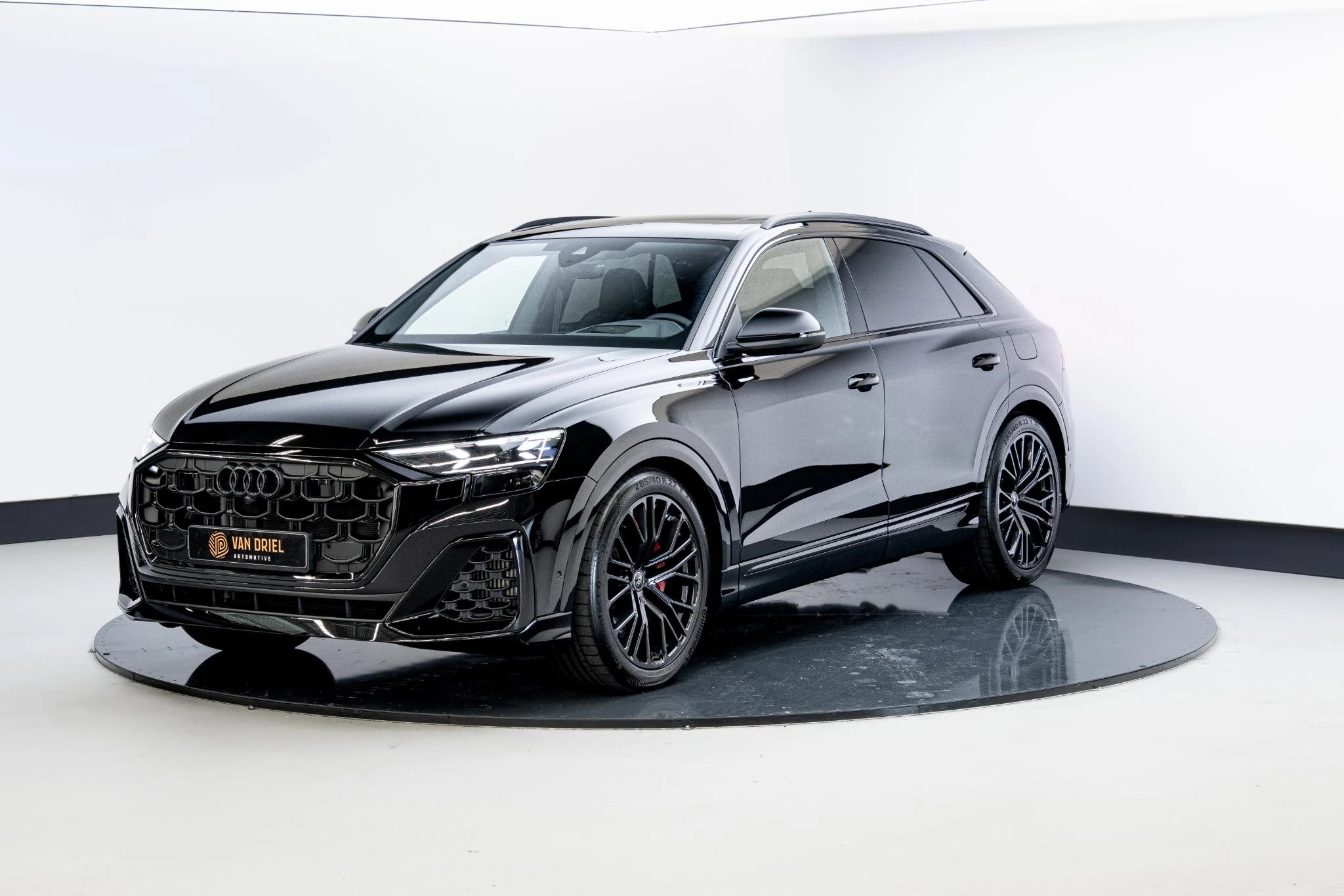 Hoofdafbeelding Audi Q8