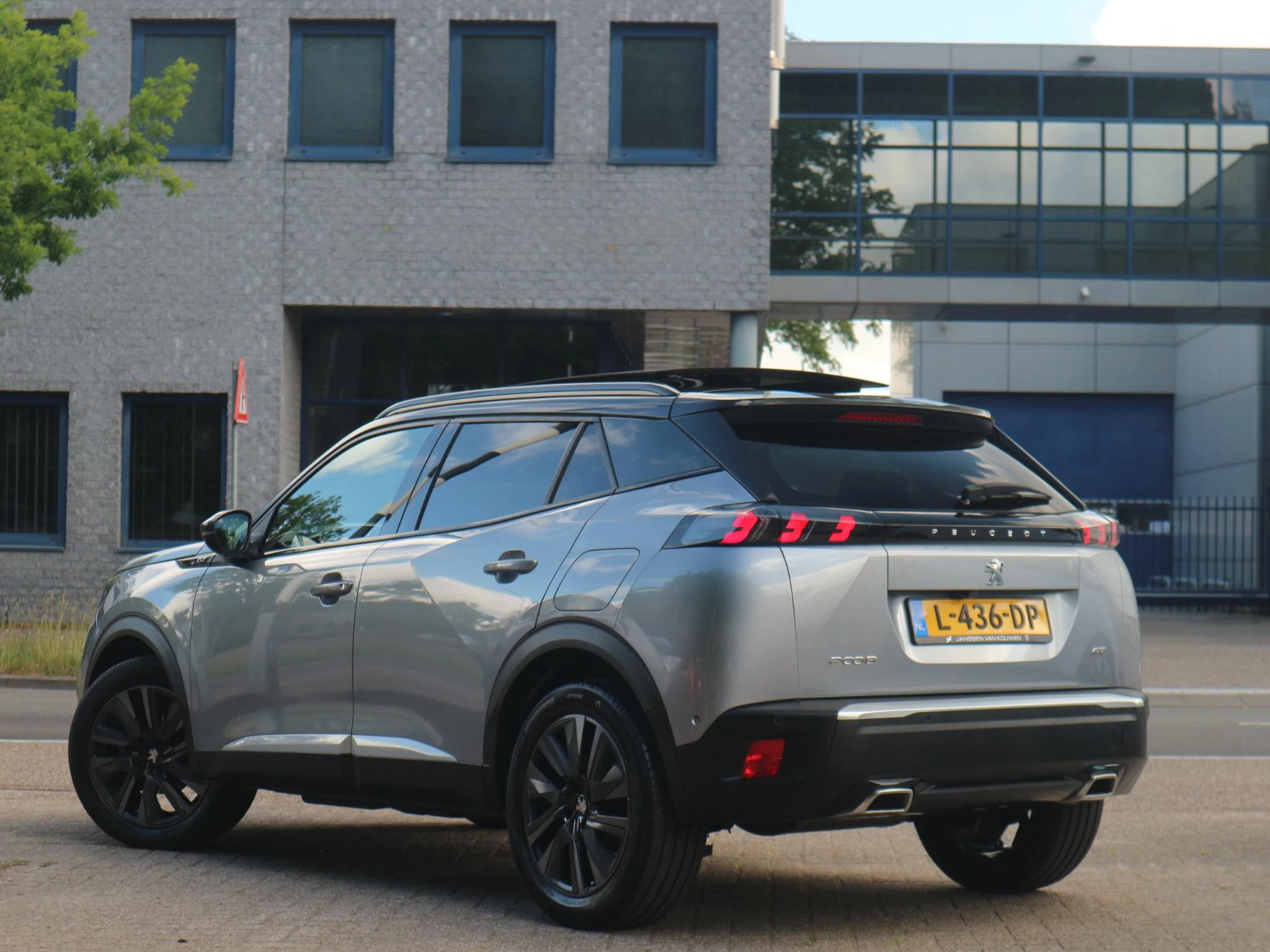 Hoofdafbeelding Peugeot 2008