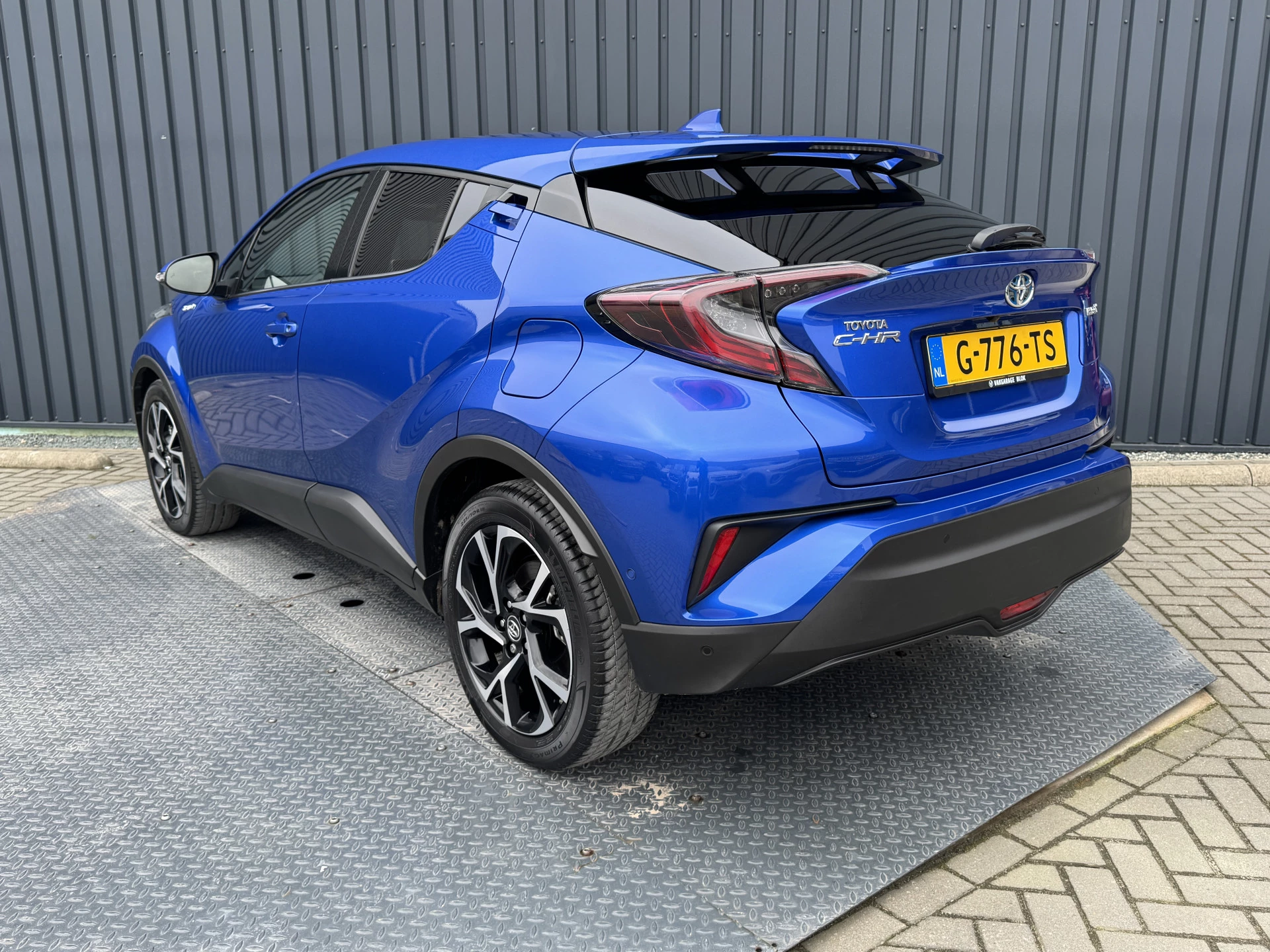 Hoofdafbeelding Toyota C-HR