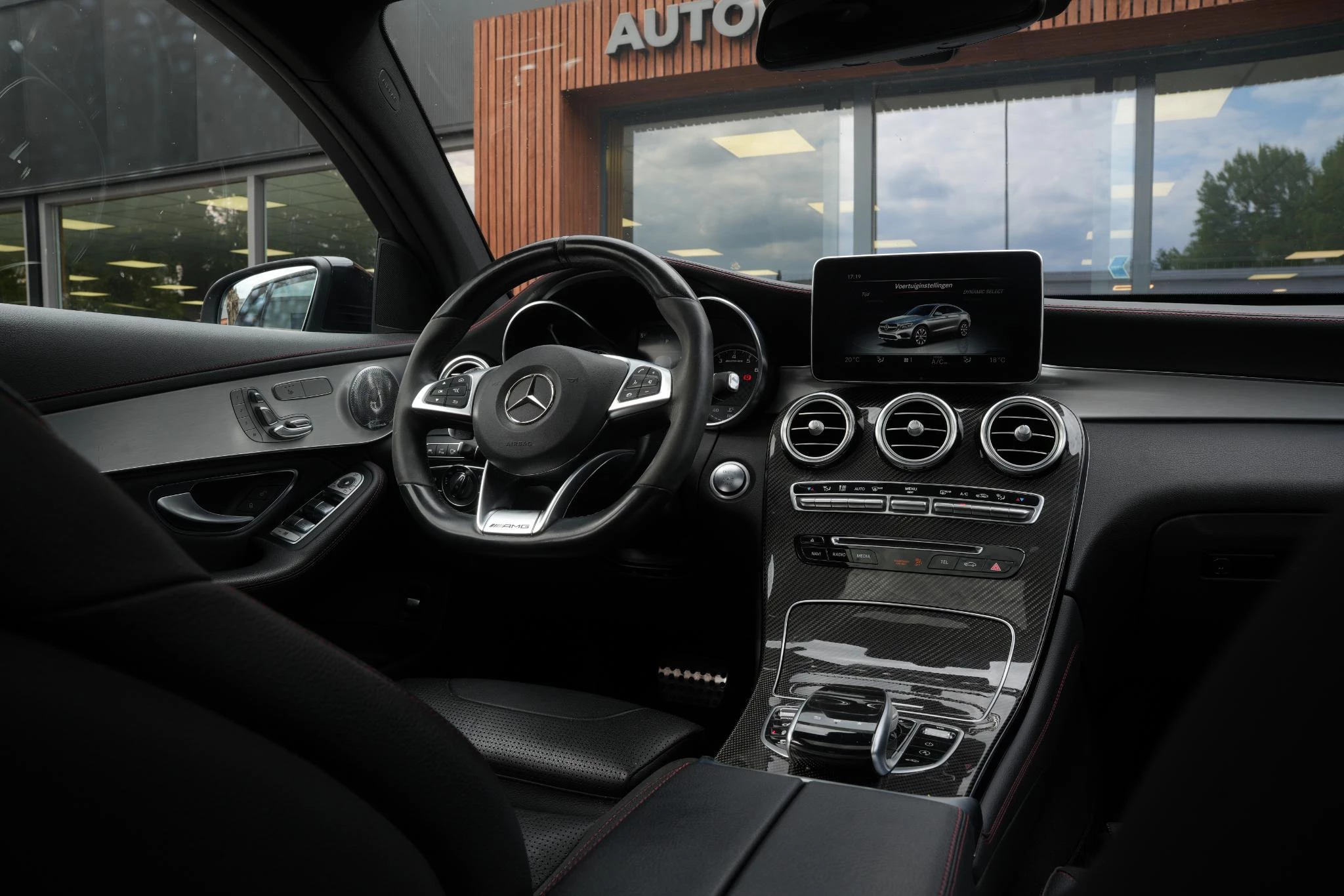 Hoofdafbeelding Mercedes-Benz GLC