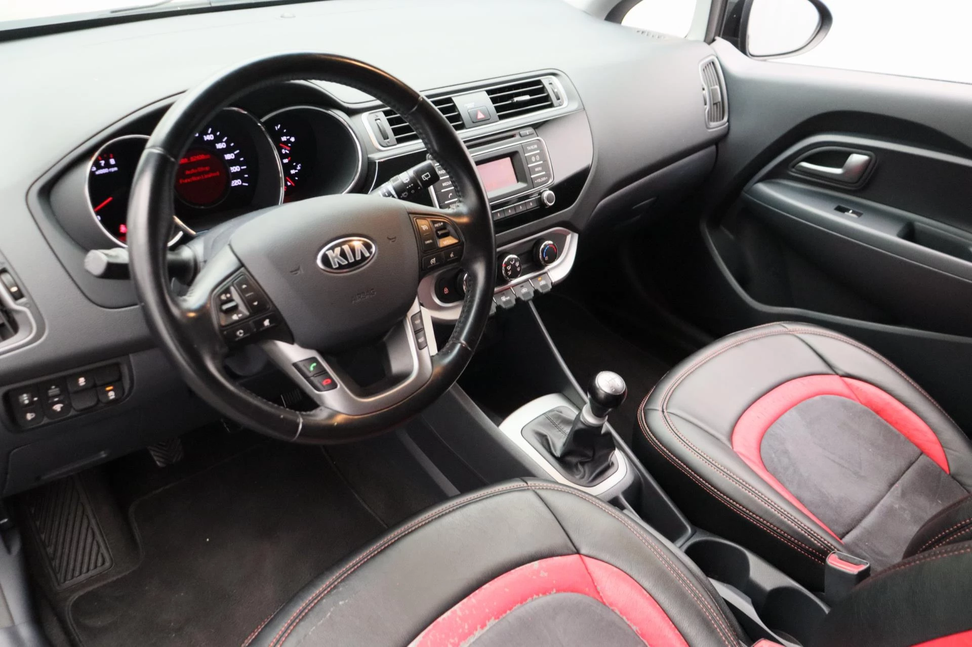 Hoofdafbeelding Kia Rio