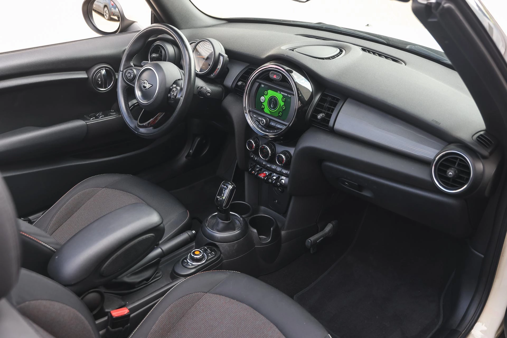 Hoofdafbeelding MINI Cooper Cabrio