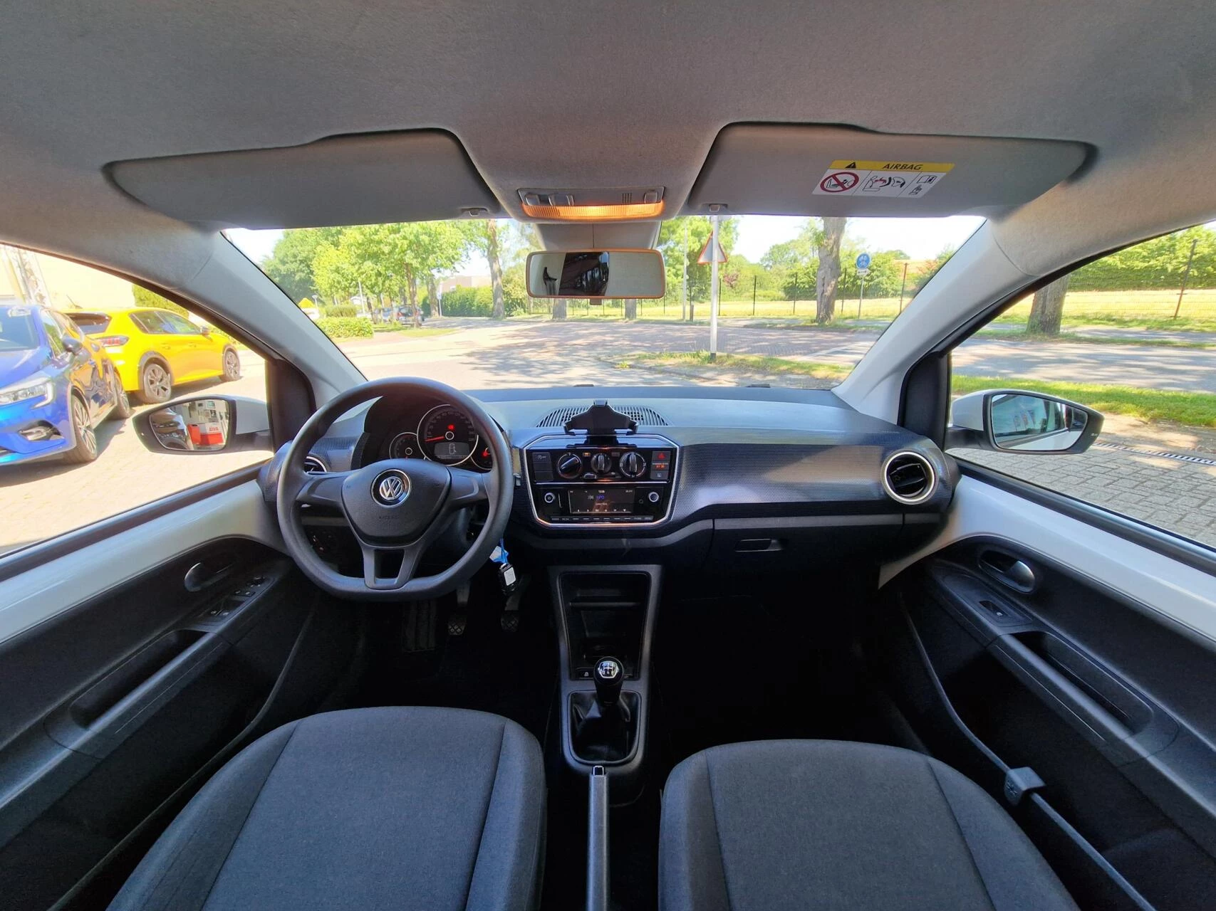 Hoofdafbeelding Volkswagen up!