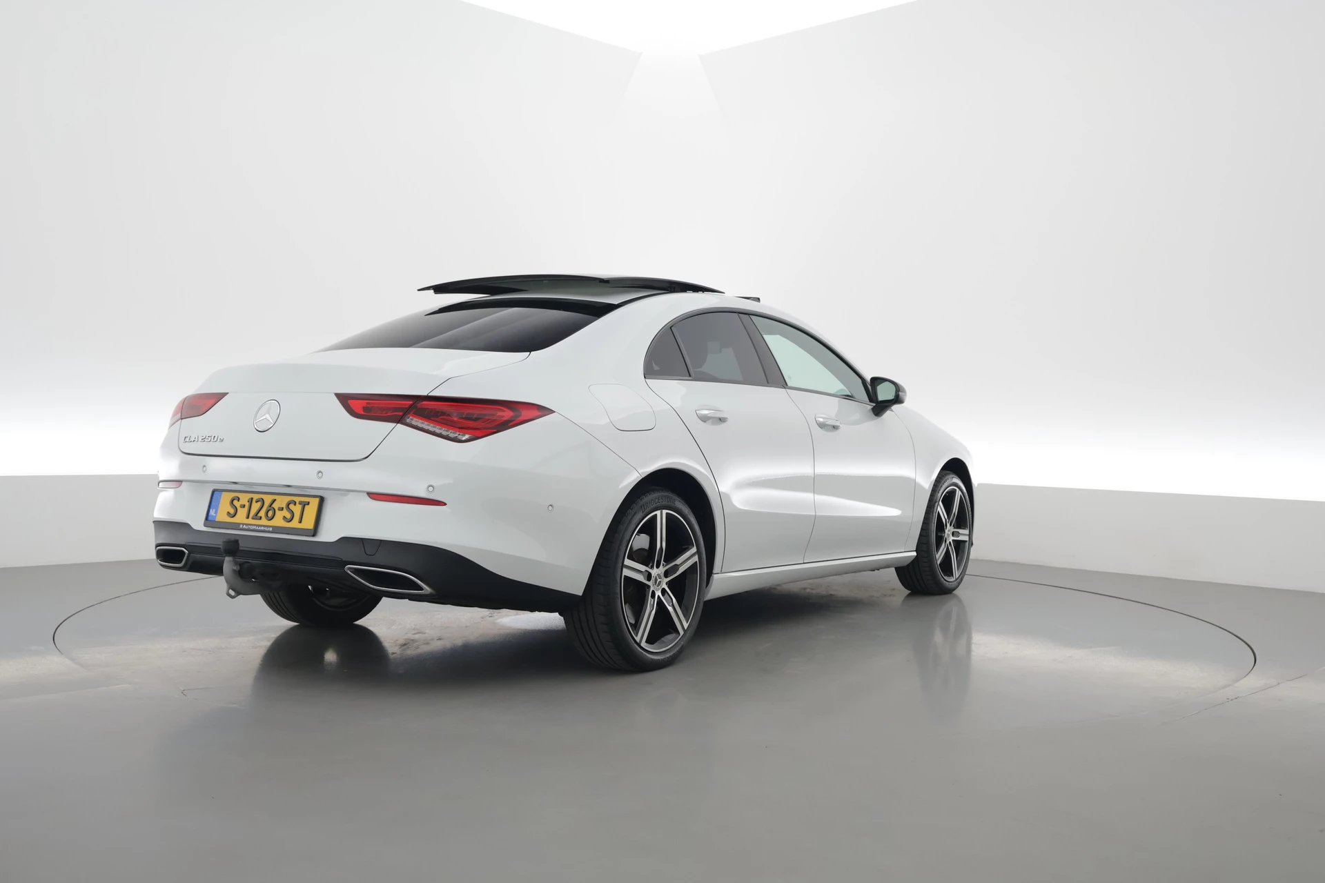 Hoofdafbeelding Mercedes-Benz CLA