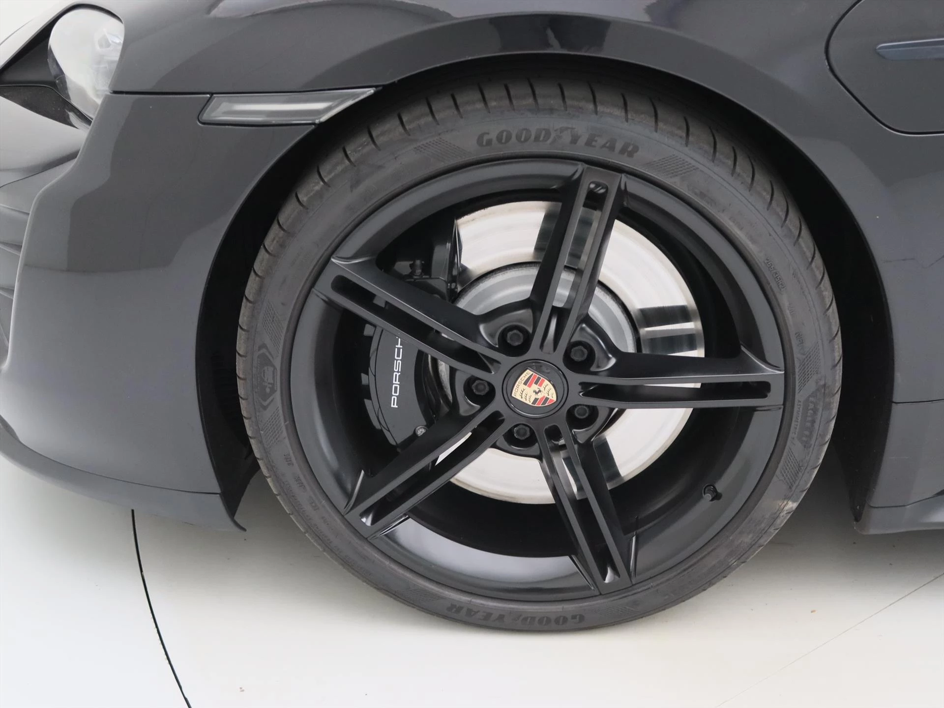 Hoofdafbeelding Porsche Taycan