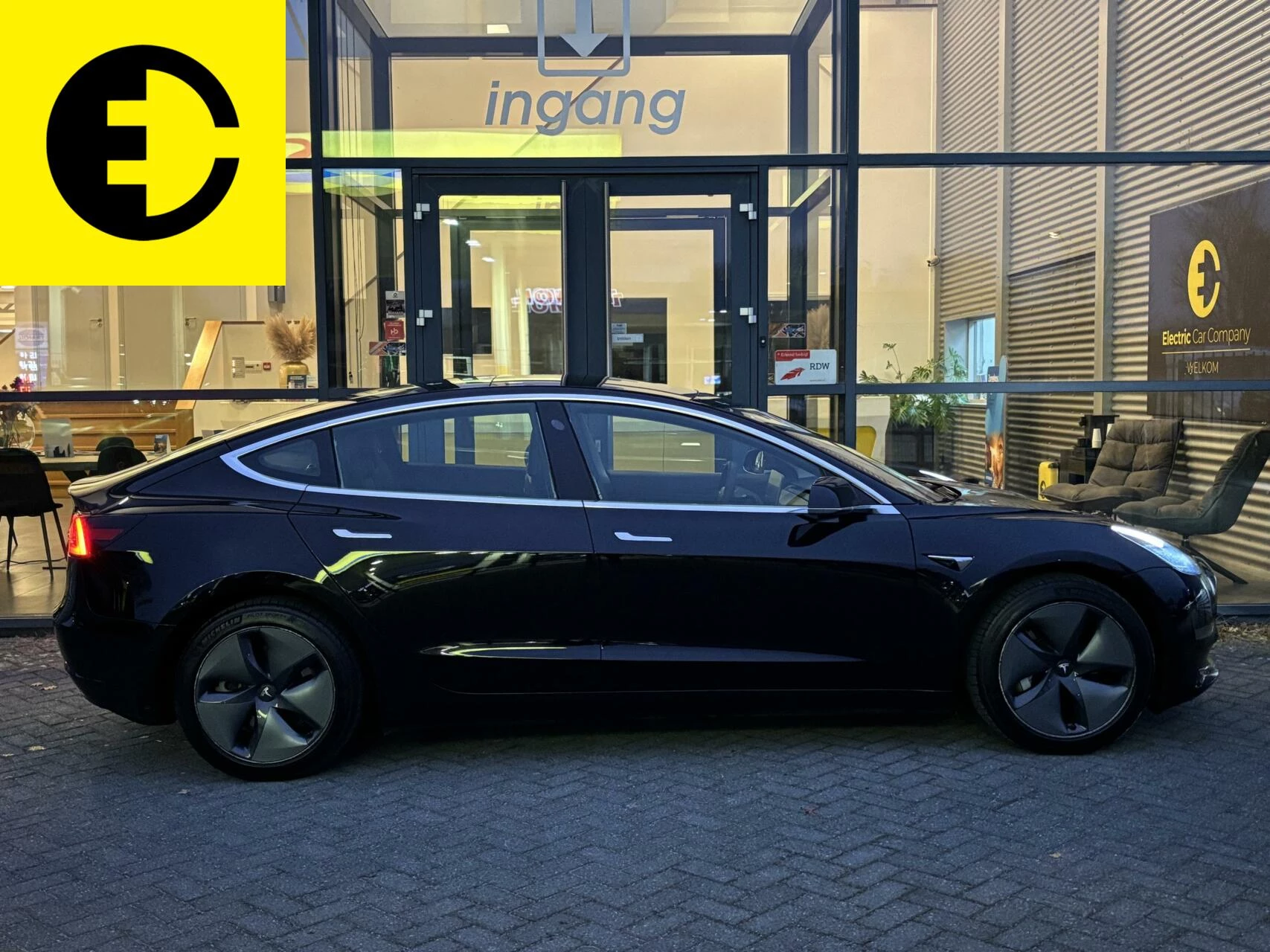 Hoofdafbeelding Tesla Model 3