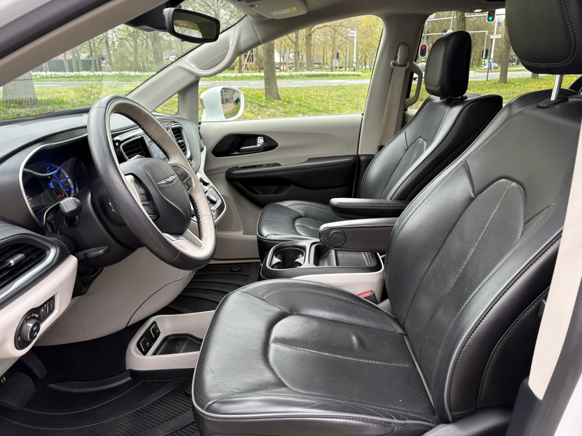 Hoofdafbeelding Chrysler Pacifica