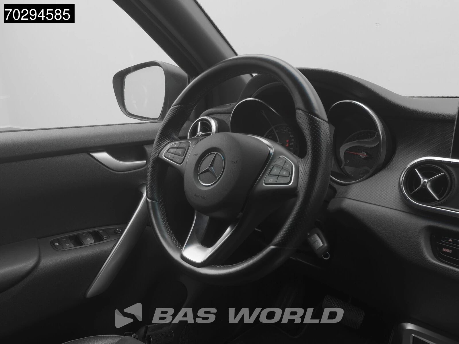 Hoofdafbeelding Mercedes-Benz X-Klasse