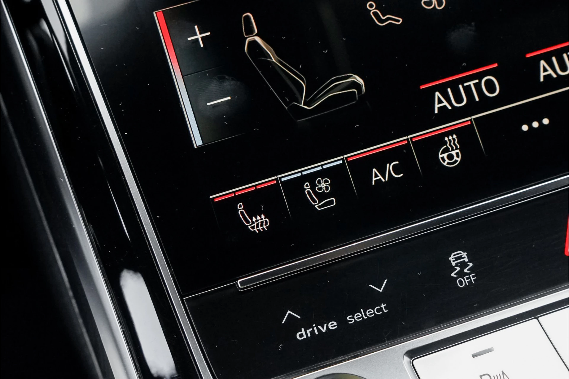 Hoofdafbeelding Audi A8