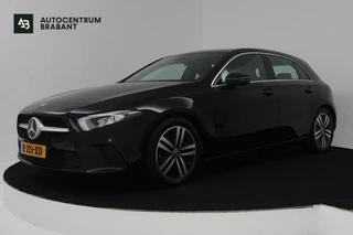 Mercedes-Benz A-klasse 180 Business Solution Luxury (SFEERVERLICHTING, STOELVERWARMING, 1e EIGENAAR, ACHTERUITRIJCAMERA)