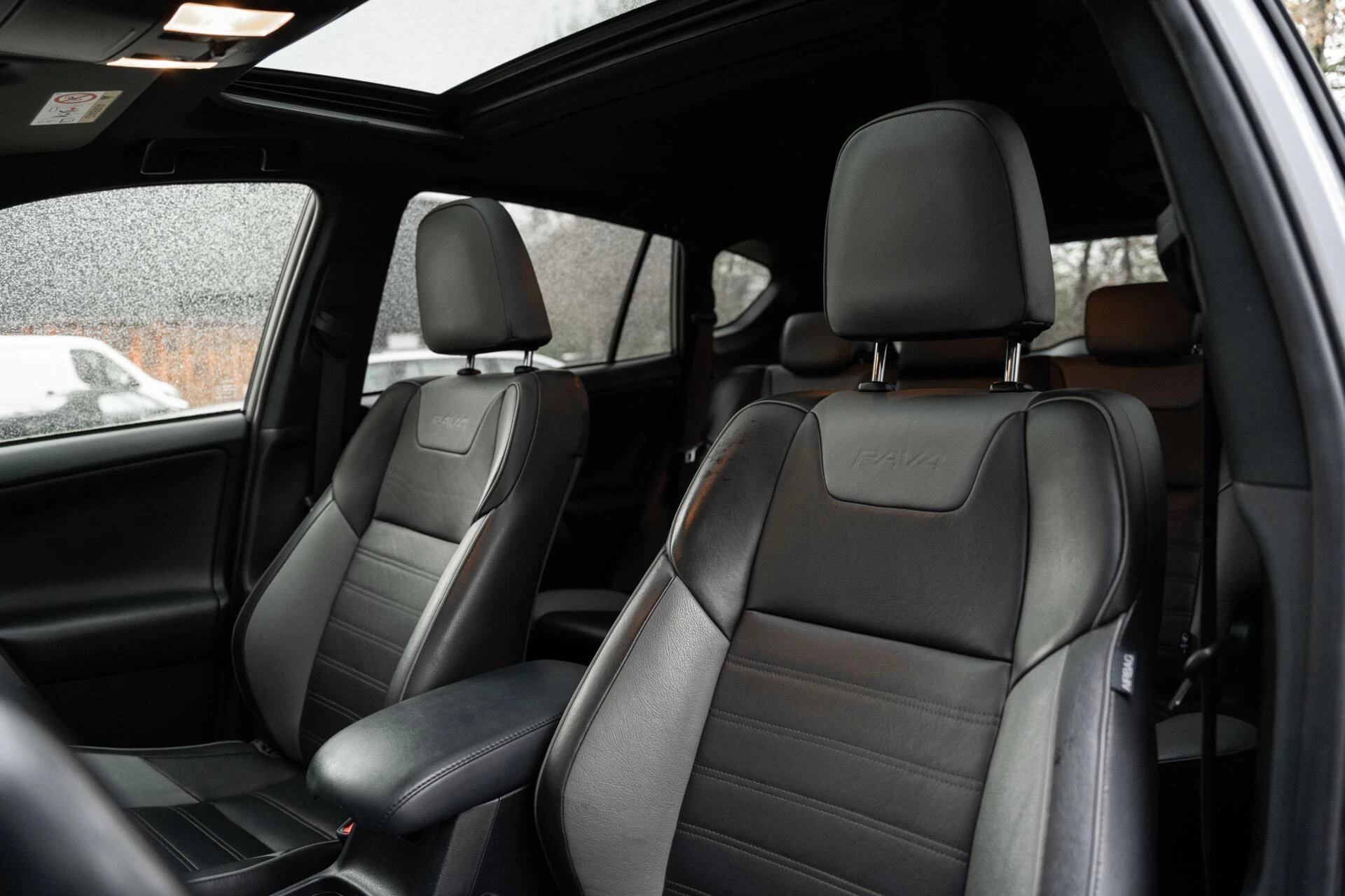 Hoofdafbeelding Toyota RAV4