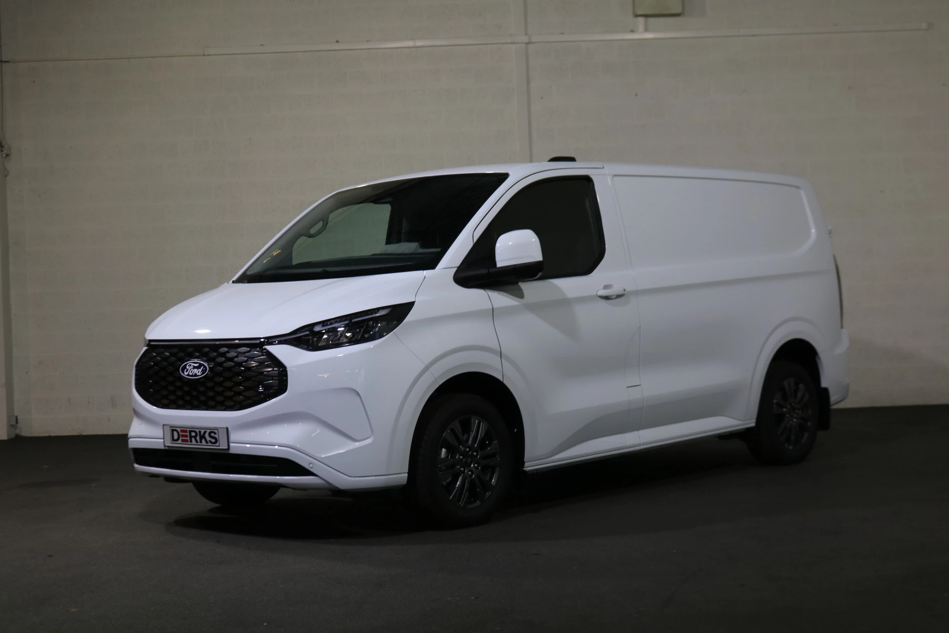 Hoofdafbeelding Ford E-Transit Custom