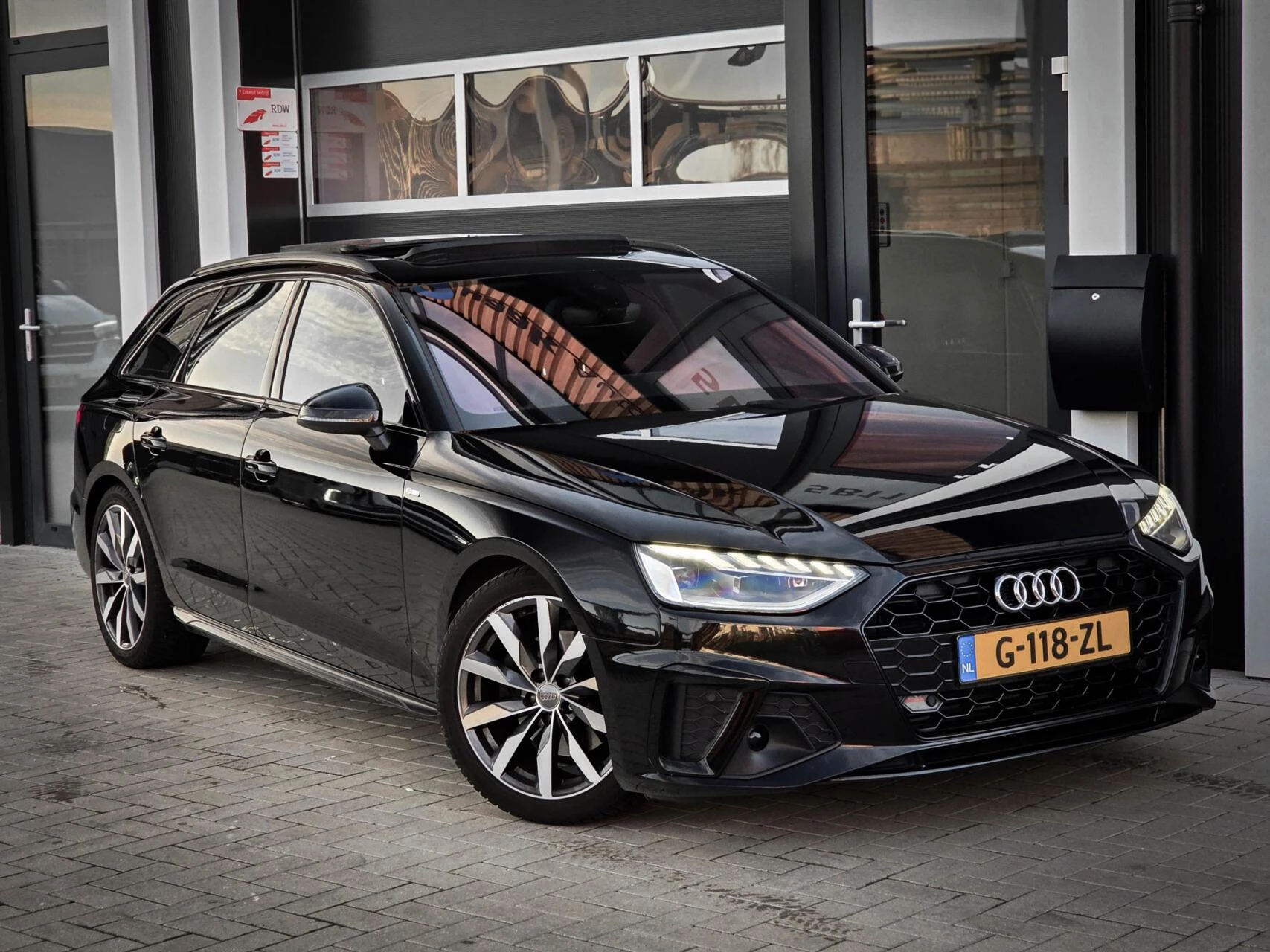 Hoofdafbeelding Audi A4