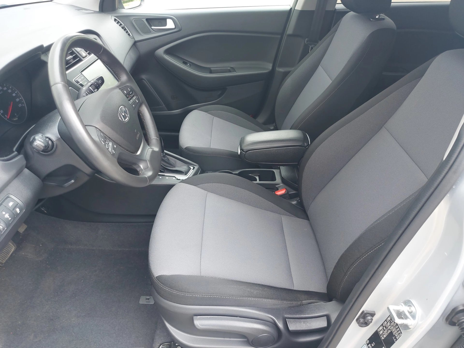 Hoofdafbeelding Hyundai i20