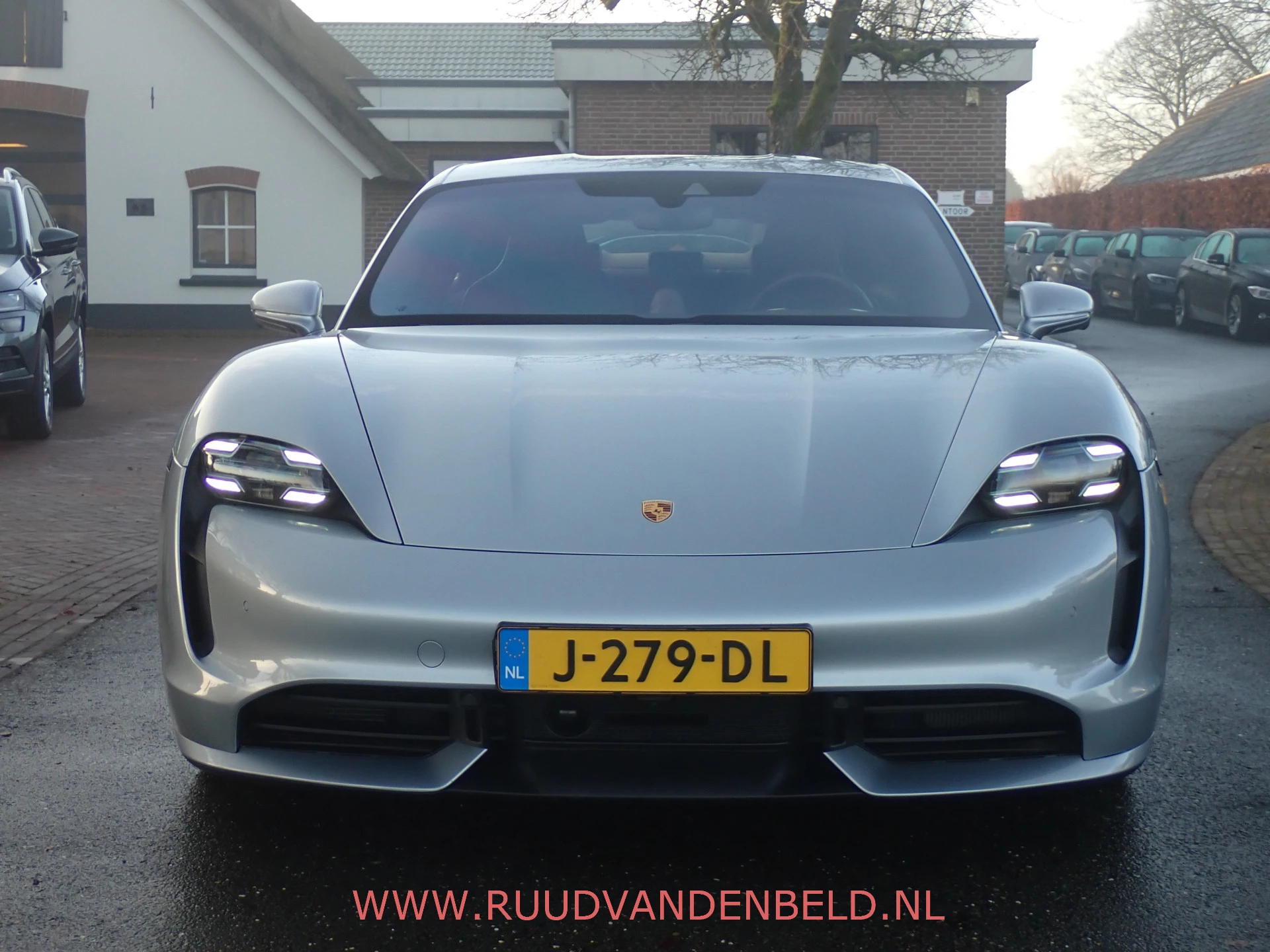 Hoofdafbeelding Porsche Taycan