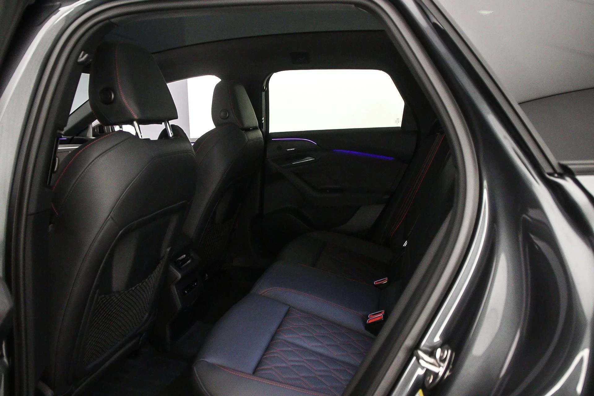 Hoofdafbeelding Audi S6 Avant e-tron