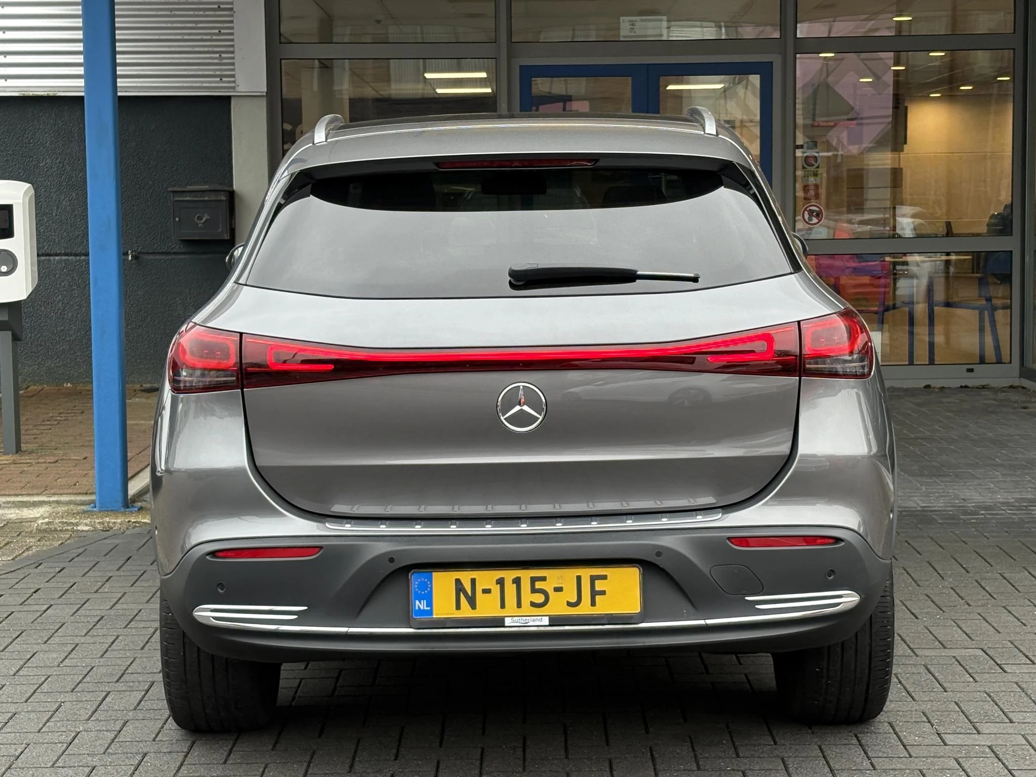 Hoofdafbeelding Mercedes-Benz EQA