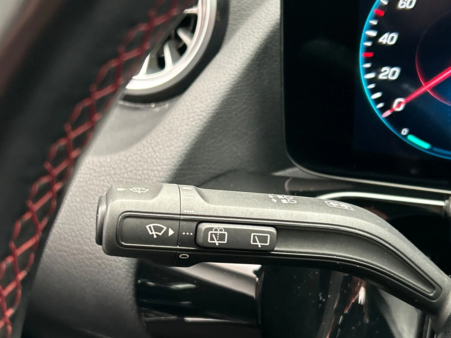 Hoofdafbeelding Mercedes-Benz EQA