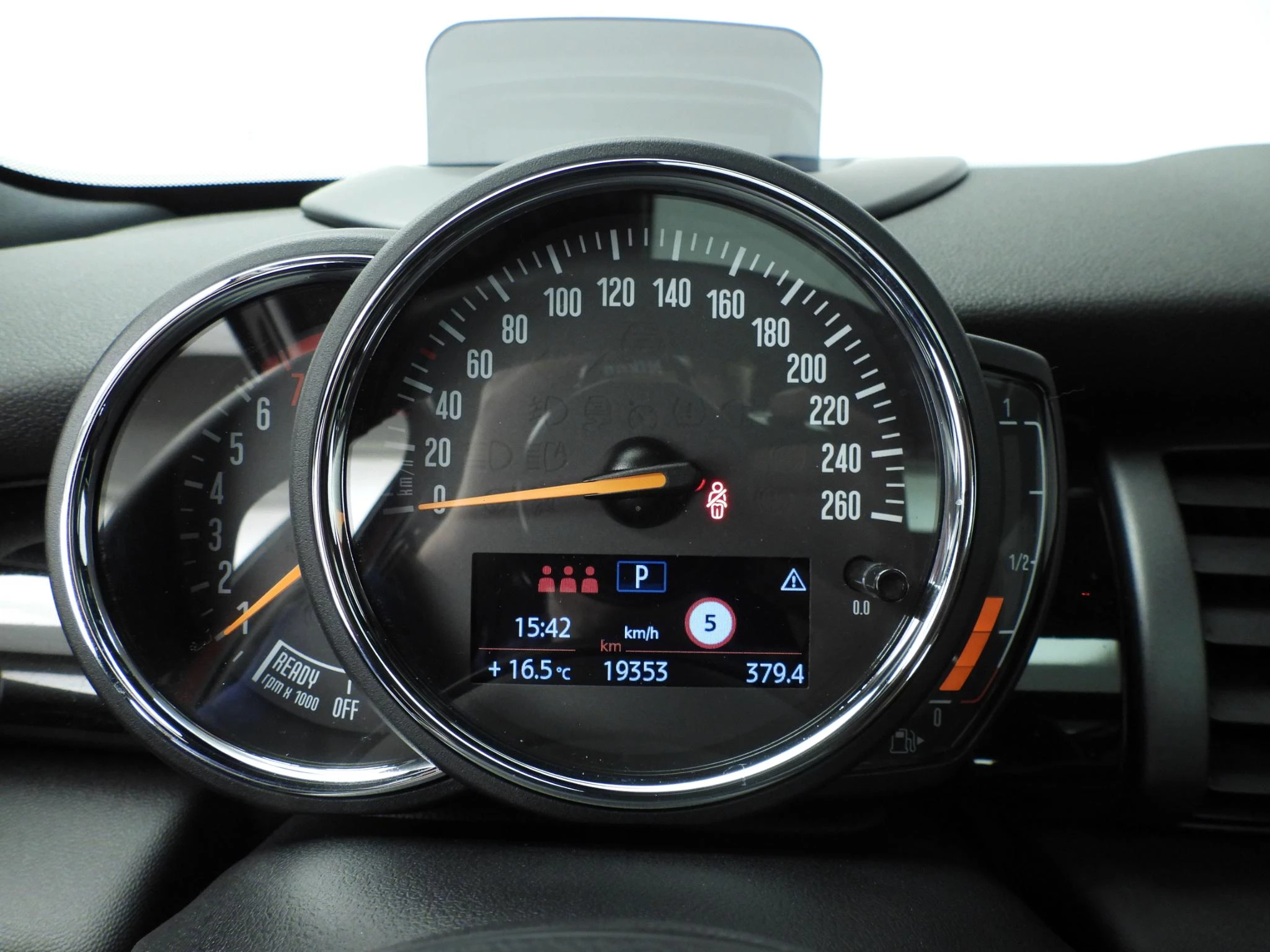 Hoofdafbeelding MINI 5-deurs