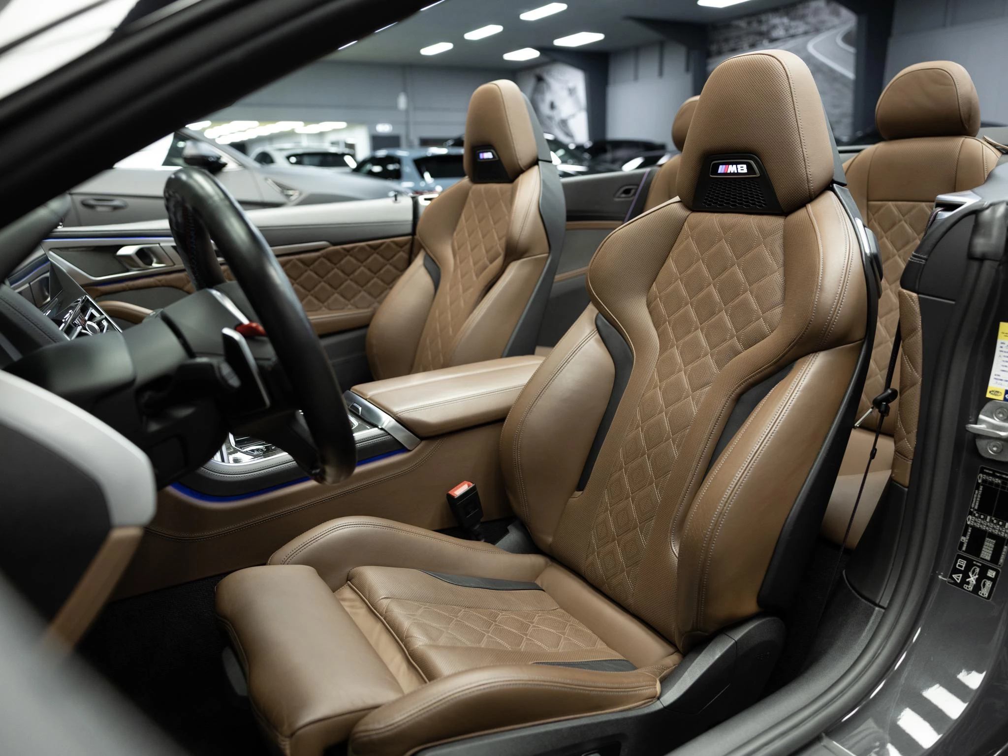 Hoofdafbeelding BMW M8