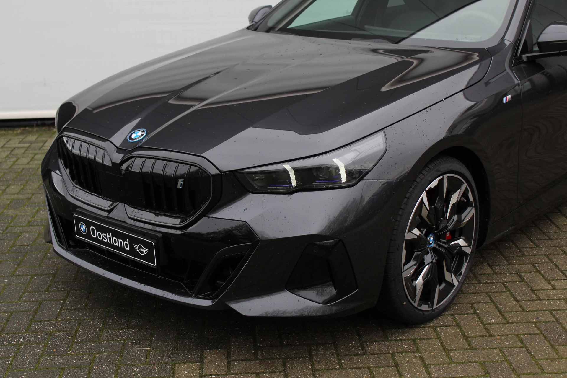 Hoofdafbeelding BMW i5