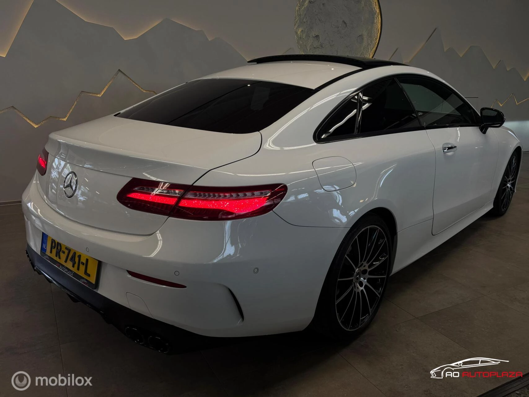 Hoofdafbeelding Mercedes-Benz E-Klasse