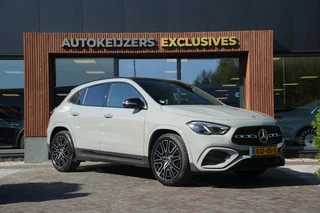 Hoofdafbeelding Mercedes-Benz GLA Mercedes-Benz GLA-klasse 200 AMG Line Panoramadak Adapt. Cruise AMG Pakket Ambient Wide Screen