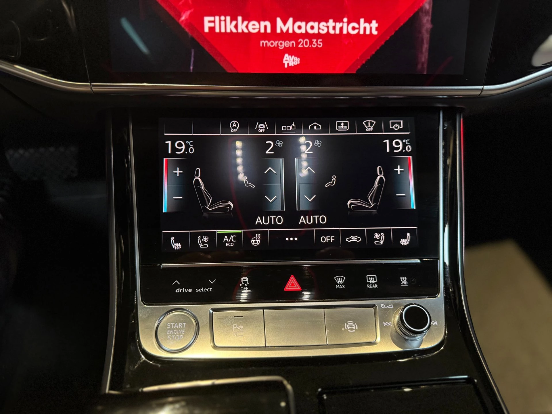 Hoofdafbeelding Audi A8