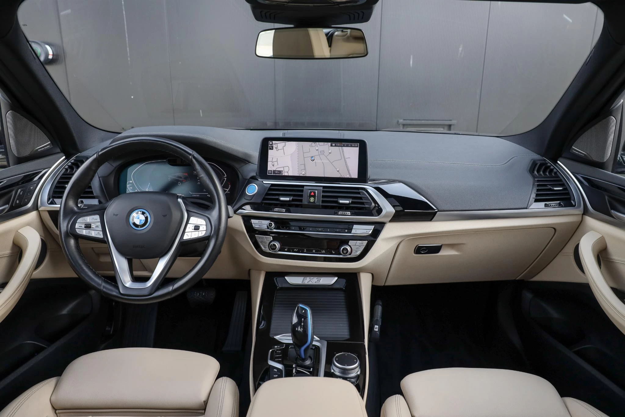 Hoofdafbeelding BMW iX3