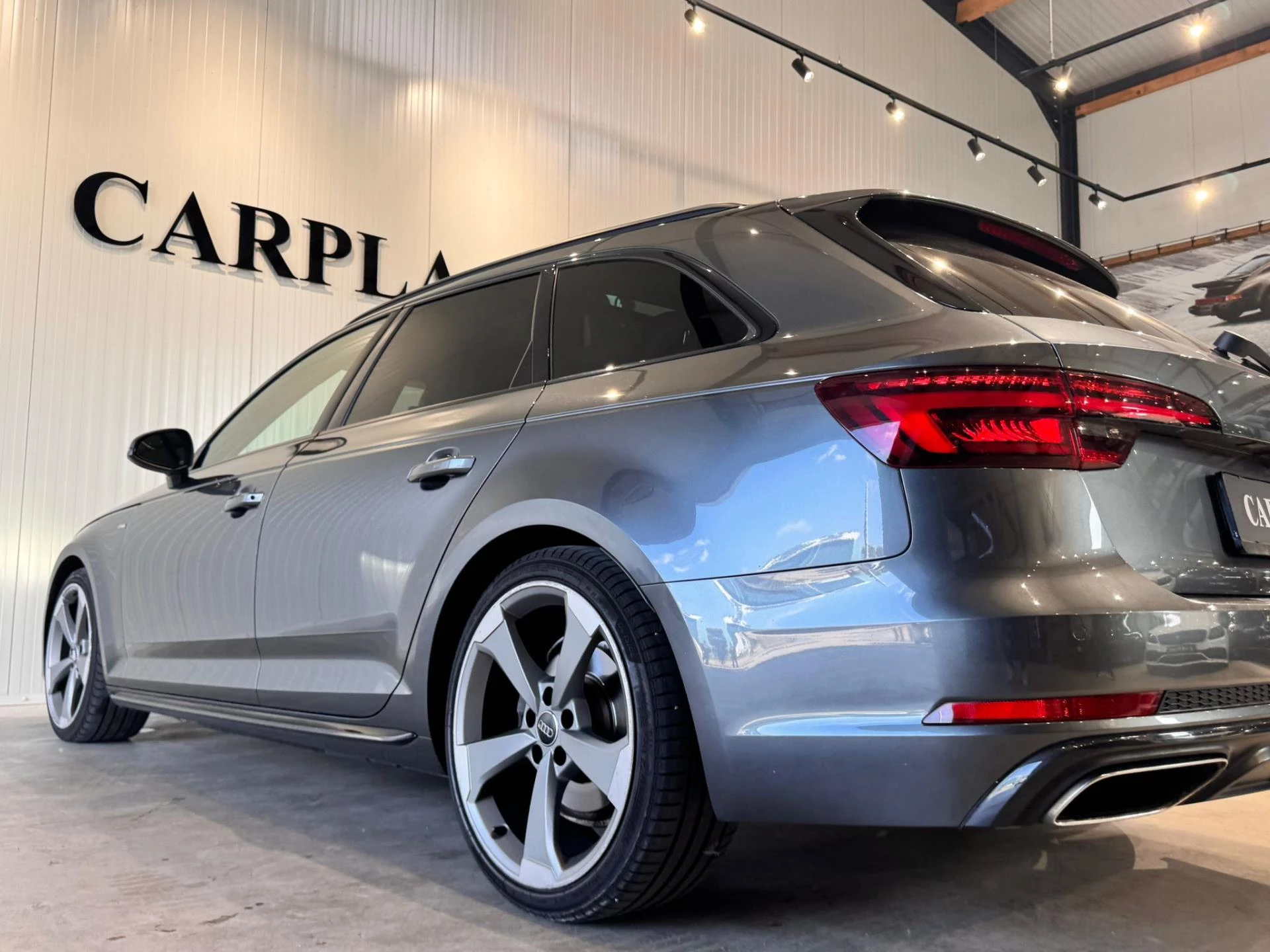 Hoofdafbeelding Audi A4