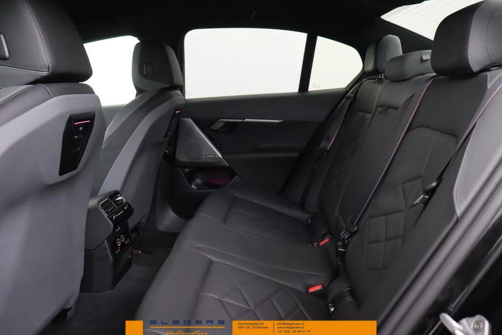 Hoofdafbeelding BMW i5