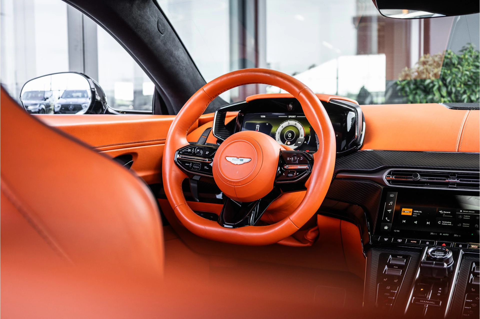 Hoofdafbeelding Aston Martin V8 Vantage