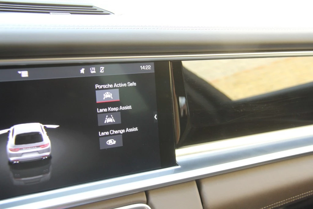 Hoofdafbeelding Porsche Panamera