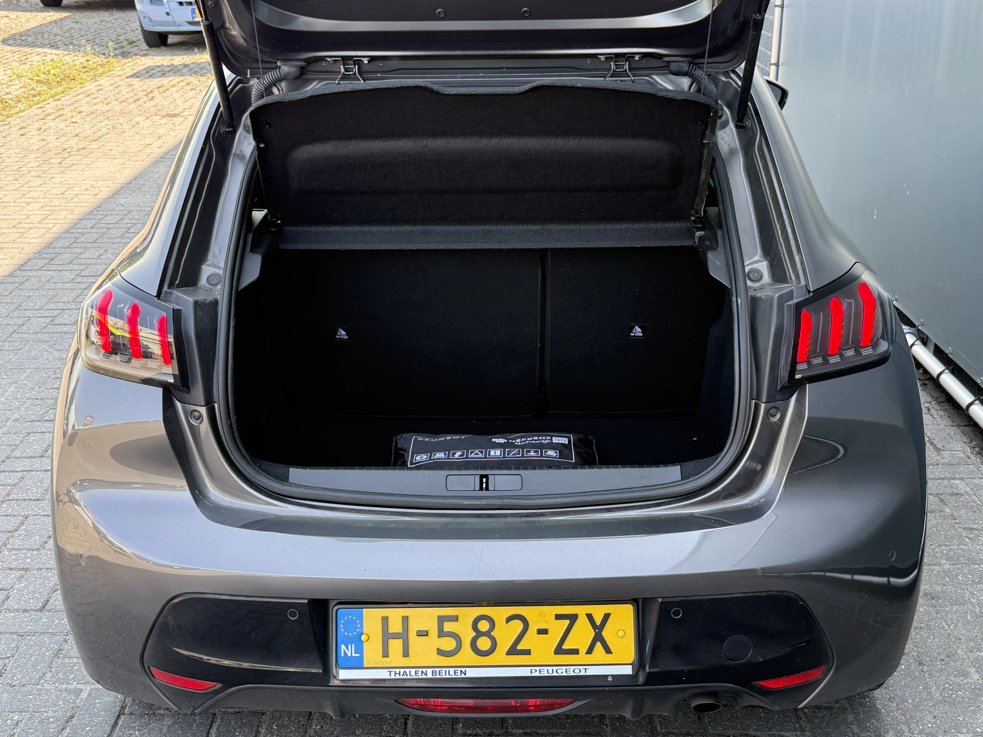 Hoofdafbeelding Peugeot 208