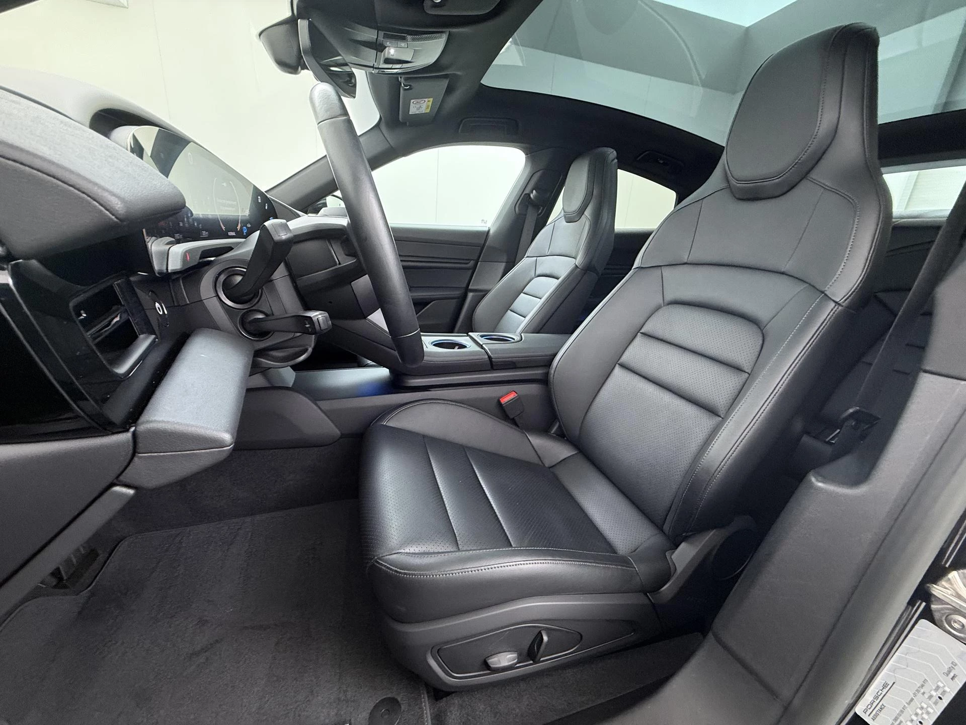 Hoofdafbeelding Porsche Taycan