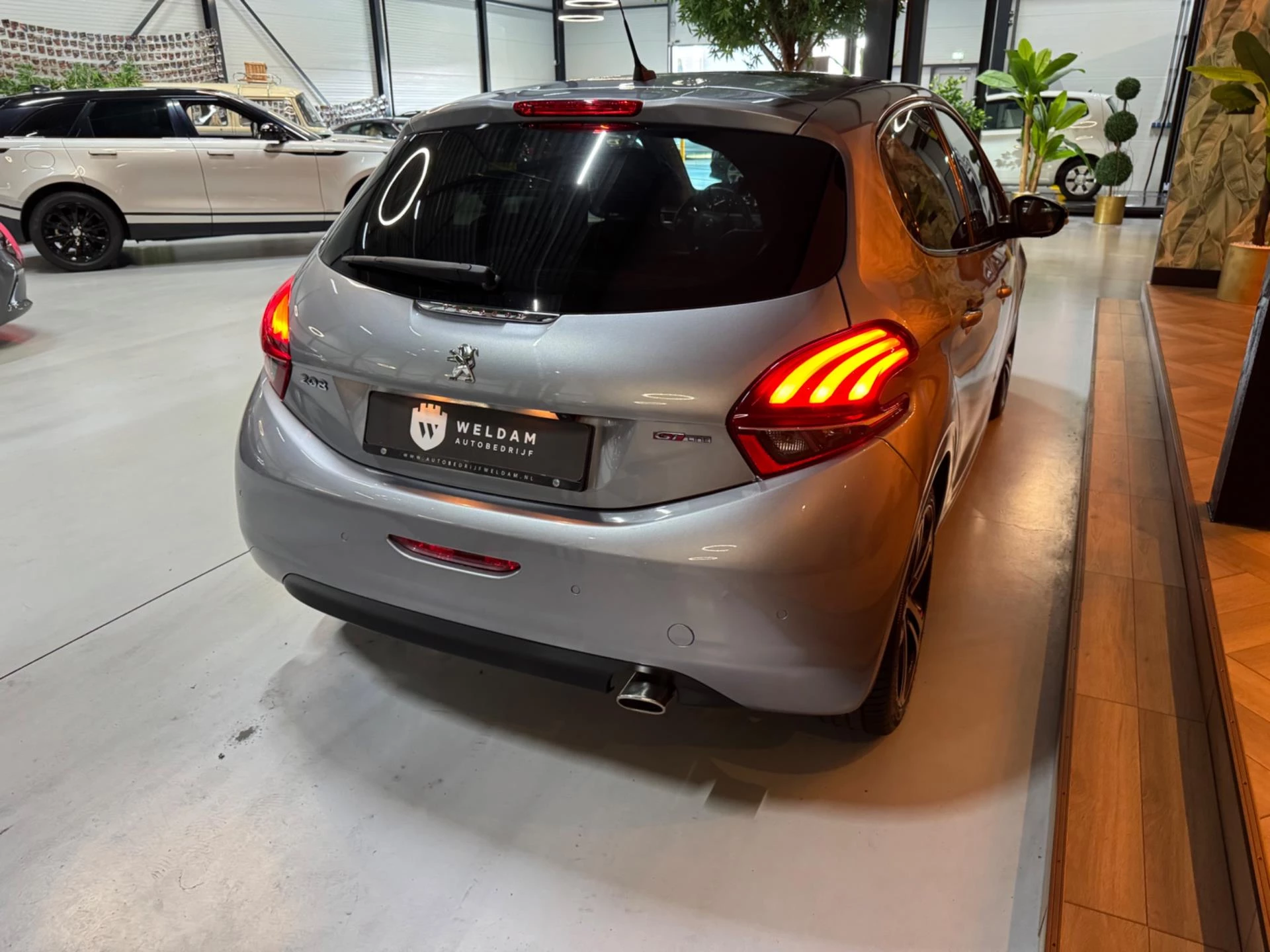 Hoofdafbeelding Peugeot 208