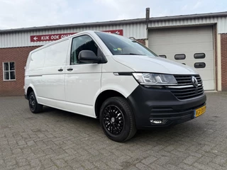 Volkswagen Transporter 2.0 TDI L2H1 Servicebus 150PK Carplay Navi multifunctioneel stuur