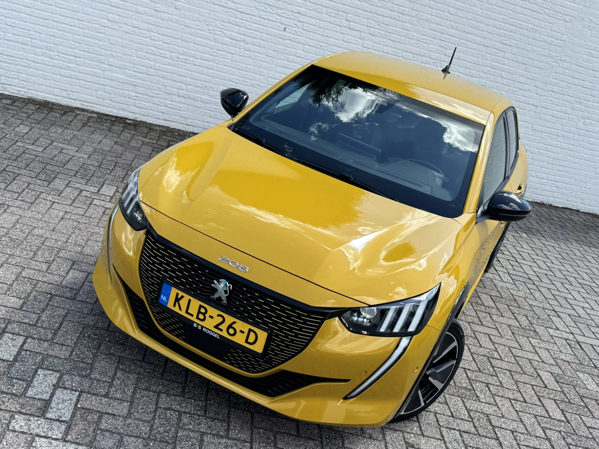 Hoofdafbeelding Peugeot e-208
